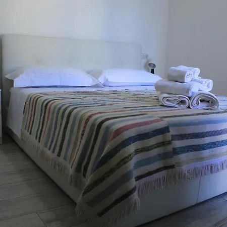 شقة Via Cala Sisine سانتا ماريا نافاريز